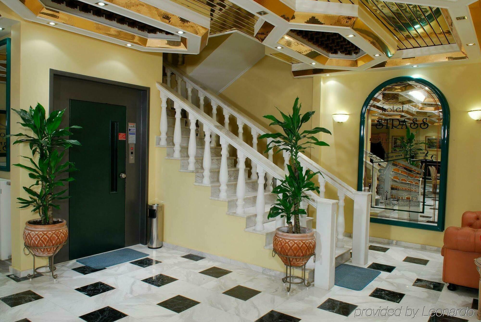 Hotel Strass ปาราเลียกาเตอรีนิส ภายนอก รูปภาพ